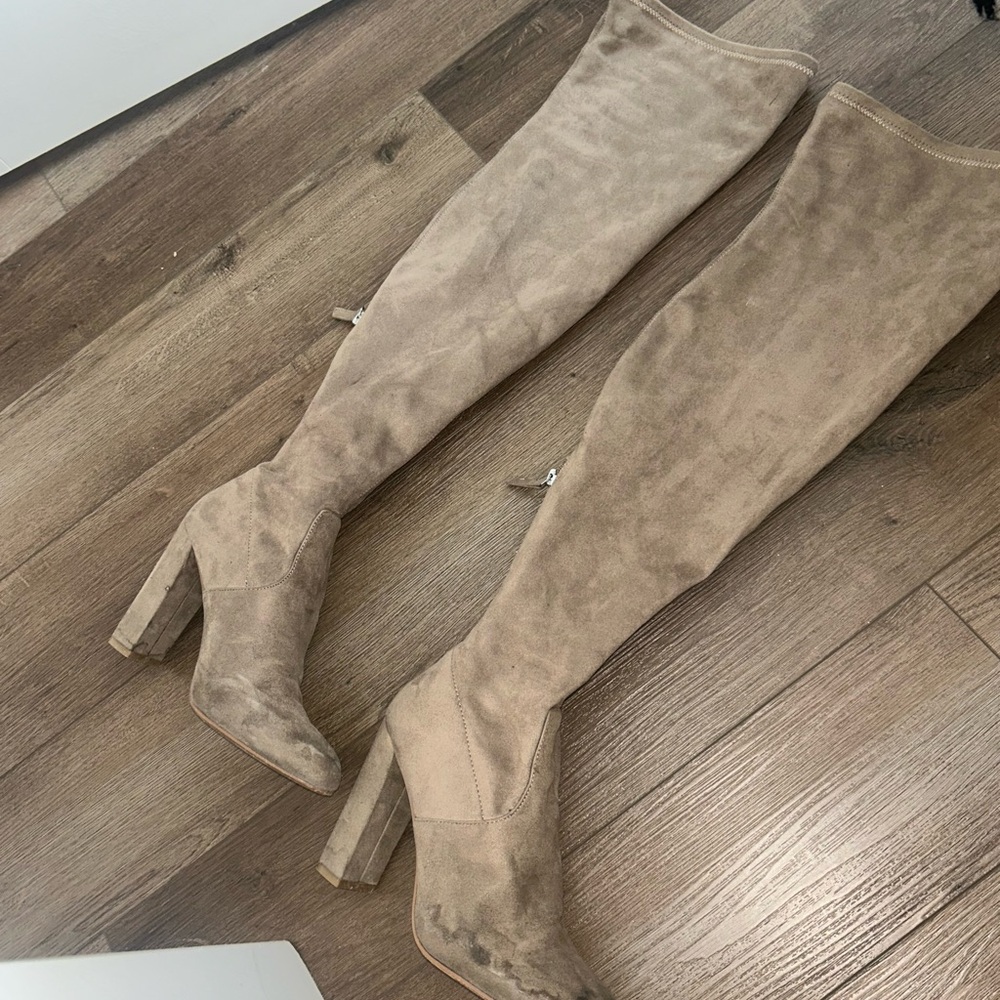 Steve Madden Tan Heeled Boots with Chunky Heel